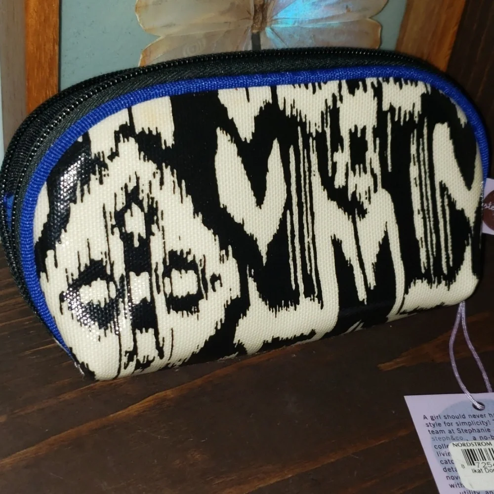 New steph&co Ikat mini dome Cosmetic Travel Case